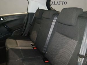 Peugeot 208  3P  1.2L PureTech 82 Style  - Foto 12