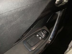 Peugeot 208  3P  1.2L PureTech 82 Style  - Foto 5