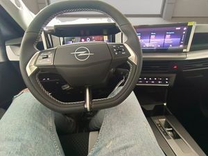 Opel Frontera 1.2T XHT Hybrid eDCT6 107kW GS  - Foto 11
