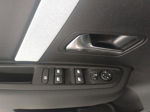 Citroën C4 Hybrid 145 ë-DCS6 Max  - Foto 16