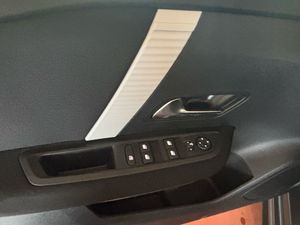 Citroën C4 X Hybrid 145 ë-DCS6 Plus  - Foto 17