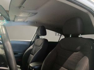 Hyundai IONIQ  1.6 GDI HEV  DCT Klass  - Foto 8