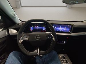 Opel Frontera 1.2T XHT Hybrid eDCT6 107kW Edition  - Foto 11