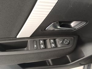 Citroën C4 Hybrid 145 ë-DCS6 Business Edition  - Foto 17