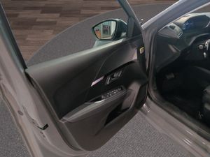 Peugeot 208 Allure HYBRID 110 eDCS6  - Foto 13