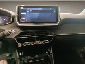 Peugeot 208 Allure HYBRID 110 eDCS6  - Foto 14