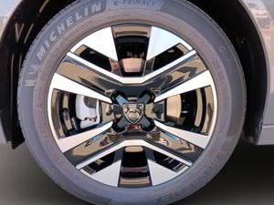 Peugeot 208 Allure HYBRID 110 eDCS6  - Foto 13