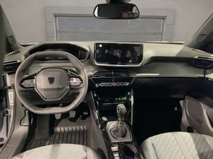 Peugeot 2008 Allure Gasolina 100 S&S 6 Vel. MAN  - Foto 10