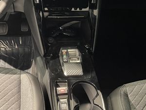 Peugeot 2008 N2008 Allure Hybrid 145 eDCS6  - Foto 16