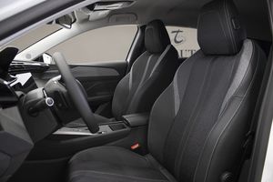 Peugeot 308 SW Allure BlueHDi 130 S&S EAT8  - Foto 9