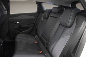Peugeot 308 SW Allure BlueHDi 130 S&S EAT8  - Foto 10