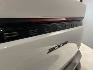 Peugeot 3008 Hybrid 1.2 107KW Allure eDCS6  - Foto 19