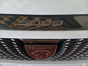 Peugeot e-5008 GT Eléctrico 157kW  - Foto 17
