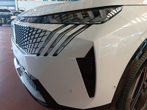 Peugeot e-5008 GT Eléctrico 157kW  - Foto 14