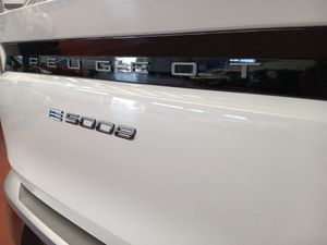 Peugeot e-5008 GT Eléctrico 157kW  - Foto 15