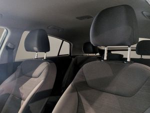 Hyundai IONIQ 1.6 GDI HEV Klass DCT  - Foto 15