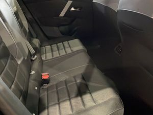 Citroën C4 Hybrid 145 ë-DCS6 Plus  - Foto 9
