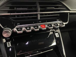 Peugeot 2008 N2008 Allure Hybrid 145 eDCS6  - Foto 15