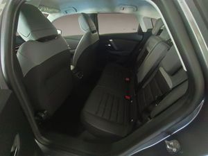 Citroën C4 Hybrid 145 ë-DCS6 Collection  - Foto 13
