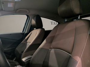 Mazda 2 1.5 GE 66kW (90CV) Black Tech Edition  - Foto 14