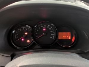 Dacia Dokker Essential 1.6 75kW (100CV) GLP -18  - Foto 18