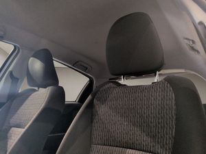 Toyota Yaris 90D ACTIVE  - Foto 14