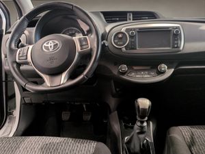 Toyota Yaris 90D ACTIVE  - Foto 9