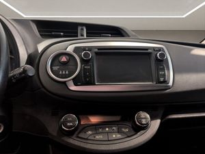 Toyota Yaris 90D ACTIVE  - Foto 13