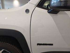 Jeep Renegade 4xe Trailhawk 1.3 PHEV 240hp AT EAWD  - Foto 8