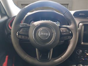 Jeep Renegade 4xe Trailhawk 1.3 PHEV 240hp AT EAWD  - Foto 18