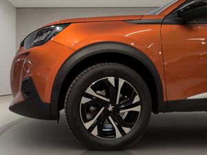 Peugeot 2008 Allure Pack BlueHDI 81kW (110CV)  - Foto 9