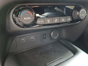 Nissan Juke DIG-T 84 kW (114 CV) 6M/T N-Connecta  - Foto 20