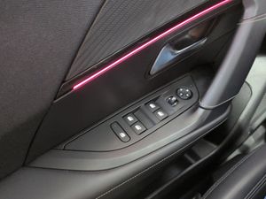 Peugeot 2008 GT Puretech 130 S&S 6 Vel. MAN  - Foto 16