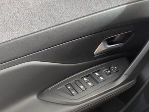 Peugeot 308 5P Allure Gasolina 130 S&S MAN  - Foto 16