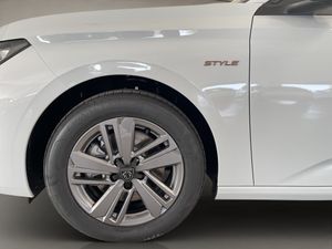 Peugeot 308 5P Style BlueHDi 130 S&S EAT8  - Foto 13