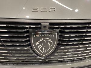 Peugeot 308 5P Allure Hybrid MHEV 136 e-DCS6  - Foto 18