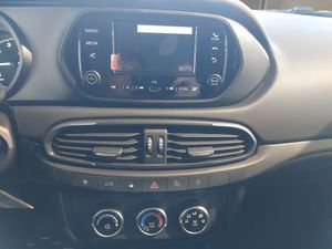 Fiat Tipo Sedán Diésel MT 1.6 95kW (130CV)  - Foto 14