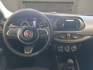 Fiat Tipo Sedán Diésel MT 1.6 95kW (130CV)  - Foto 10
