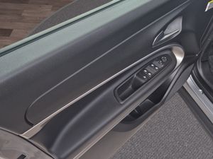 Jeep Avenger 1.2 G 74kW (100CV) Altitude  - Foto 15