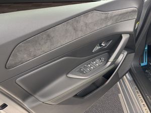 Peugeot 308 5P GT Hybrid MHEV 145 e-DCS6  - Foto 15