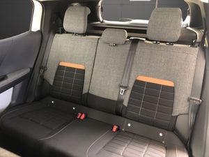 Citroën C3 Aircross Hybrid 145 ë-DCS6 PLUS  - Foto 12