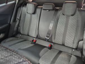 Peugeot 2008 N2008 Allure Hybrid 145 eDCS6  - Foto 12
