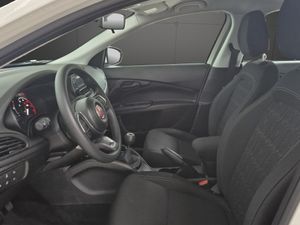 Fiat Tipo Sedán Diésel MT 1.6 95kW (130CV)  - Foto 10