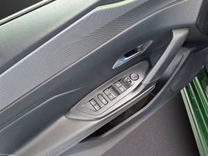 Peugeot 308  5P  BlueHDi 130 S&S EAT8 GT  - Foto 18