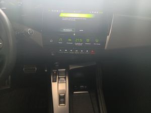 Peugeot 308  5P  BlueHDi 130 S&S EAT8 GT  - Foto 10