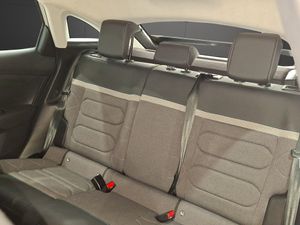 Citroën C4 PureTech 130 S&S 6v Plus  - Foto 12
