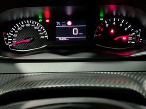 Peugeot 208 BlueHDi 73kW (100CV) Allure  - Foto 14
