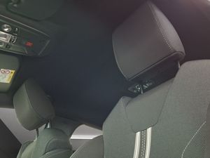 Opel Corsa 1.2T XHLHybrid 81kW GS eDCT  - Foto 13