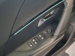Peugeot 2008 Eléctrico GT 156 (115kW)  - Foto 21