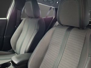 Peugeot 2008 Allure Pack BlueHDI 81kW (110CV)  - Foto 12